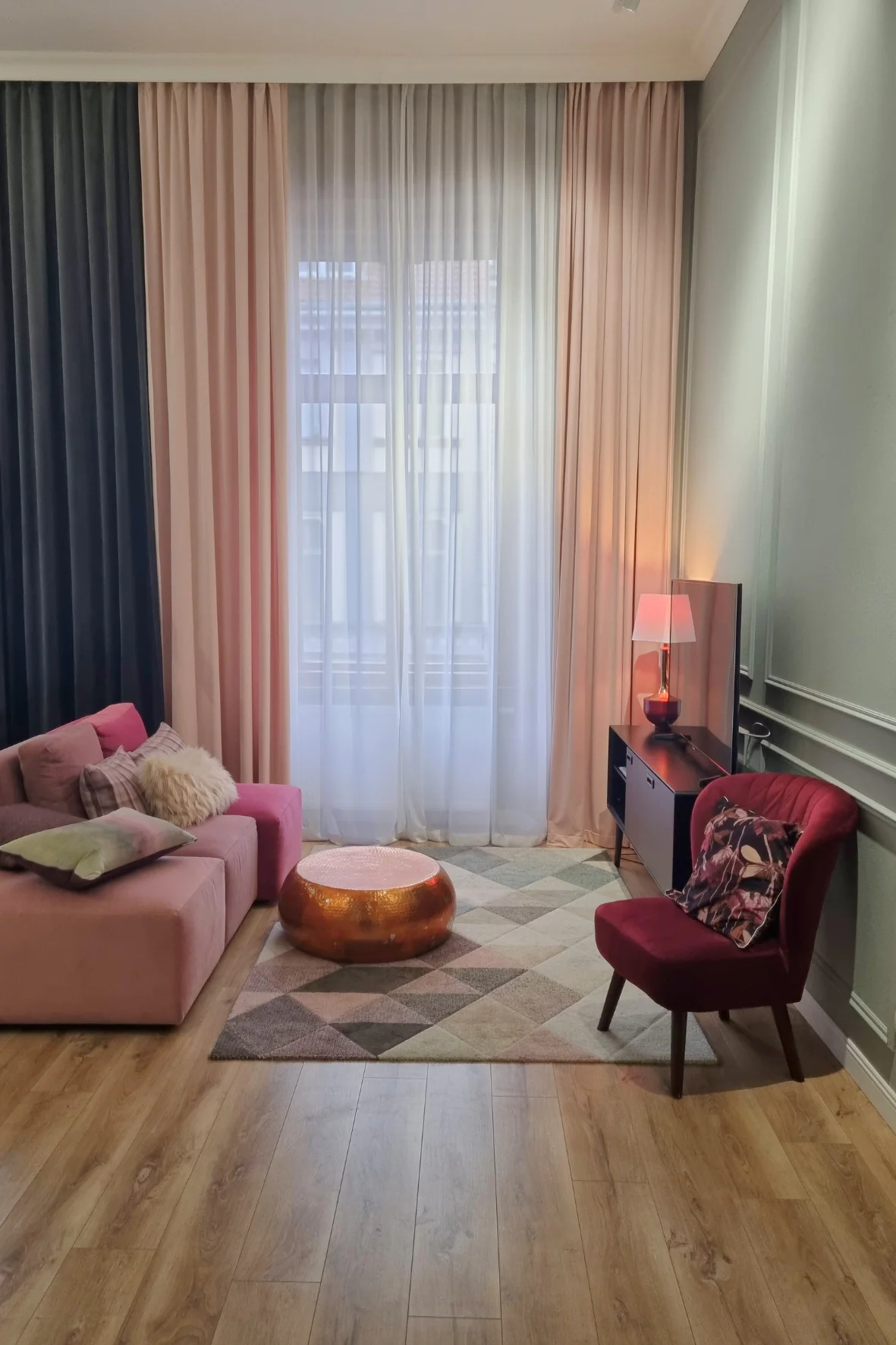 Apartament Toruń – pudrowy